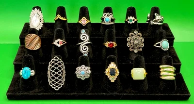 Lote De 18 Anillos De Moda Tono Plata Y Oro Tallas 6 A 6.5 R-34 Foto 1 de 4