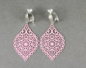 Rosa Clip On Ohrringe filigran Träne Anhänger Clips leicht 2,5" lang - Bild 1 von 9