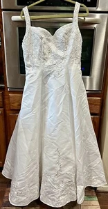 Mary’s Bridal Wedding Dress Silver Design With Beads Size 14 - Preowned - Picture 1 of 7