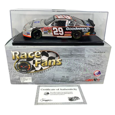 Action Nascar Race Fans #29 Kevin Harvick GM Goodwrench Monte Carlo 1:24 Diecast - Image 1 of 4