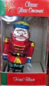 HAND BLOWN GLASS Christmas NUTCRACKER TOY SOLDIER ORNAMENT~New In Box - Picture 1 of 1
