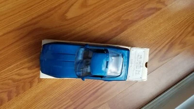 AMT ERTL 1991 CHEVROLET  CORVETTE 1/25 scale PROMO BY  medium quasar blue #6934 - Image 1 of 4