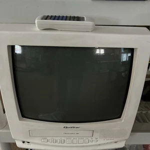 QUASAR VV-1319W 13" Color CRT TV / VCR VHS Combo With REMOTE Tested - Picture 1 of 14