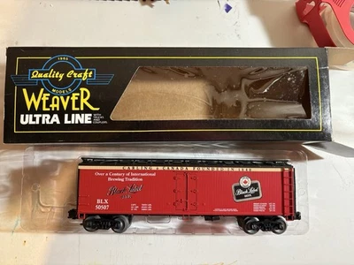 Weaver O Scale Woodside Refrigerator Car – Black Label Beer #50507 (3-Rail) - Image 1 of 2