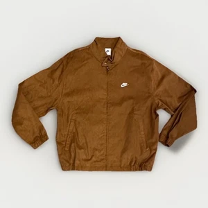 Nike Herren Sportswear Club Cord Harrington Jacke, hell britisch hellbraun, Large - Bild 1 von 6