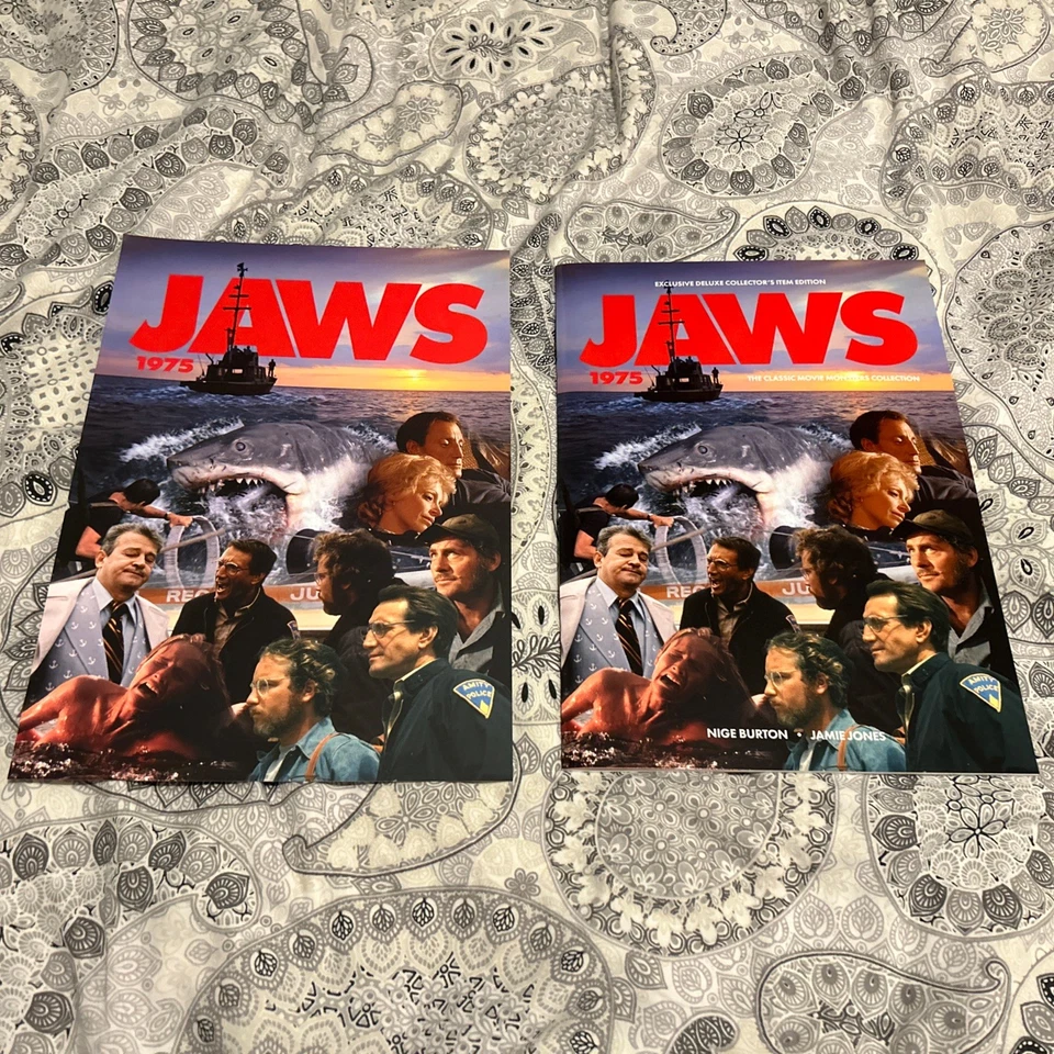 STEVEN SPIELBERG'S JAWS CLASSIC MONSTERS ULTIMATE GUIDE SIGNED w/PRINT 53/250 - Image 1 of 4