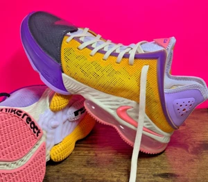 NIKE LEBRON 19 LOW * Mismatch Lakers * Purple Yellow DO9829-500 * Men's 11.5 - Picture 1 of 15