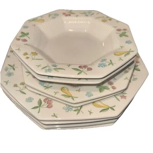 Independence Ironstone 4 Dinner Plates 2 Bowls 2 Bread Plates Vintage Set - Picture 1 of 8