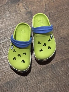 Disney Mickey Mouse Crocs Green C8/C9 Kids Crocband Clog Relax Fit ๐ญ๐ - Picture 1 of 6
