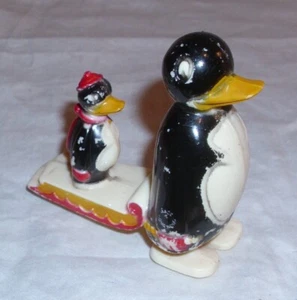MARX MAMA PENGUIN WITH BABY PENGUIN ON SLED WALKING RAMP WALKER TOY 1960s - Picture 1 of 2