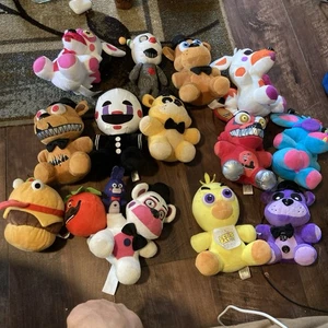 Lote de 12 Peluches Funko Five Nights At Freddy’s FNAF Fazbear Freddy Chica Sucio Como Está - Imagen 1 de 19