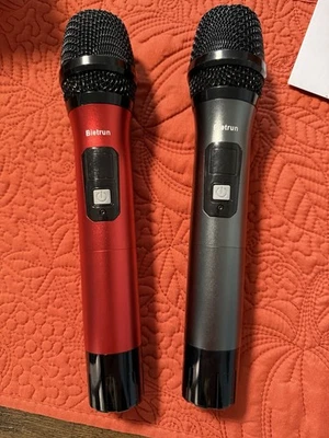 Bietrun SY-WXM-2 UHF Wireless Dual Handheld Dynamic Microphones ONLY - Image 1 of 4