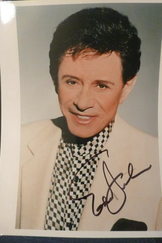 I'm Walking Behind You singer Butterfield 8 EDDIE FISHER hand signed photo Cover