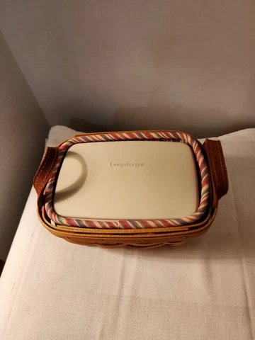 Longaberger Covered Small Tea Basket 2004 Pre-owned Liner leather  handles Cover