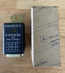 NEW GENUINE MERCEDES-BENZ SL R107 WARNING DEVICE CONTROL UNIT RELAY A0045450732 - Picture 1 of 5