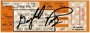 Gaylord Perry Signed 300th Win Commemorative Baseball Ticket 5/6/82 PSA COA! - Picture 1 of 3