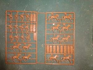 1/72 plastic Napoleonic British dragoon Cavalry - Picture 1 of 3