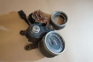 SUZUKI ZR50 ZR 50 1981 model set of clocks speedo DAMAGED speedometer - Picture 1 of 9