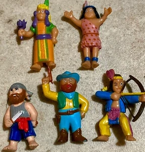 5 VINTAGE Soma Mini Figures - Cowboy and Native American Indian - Picture 1 of 1