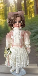 New Seymour’s Mann Porcelain Doll “Whitney” LE 427, 19 in By Pamela Phillips - Picture 1 of 24
