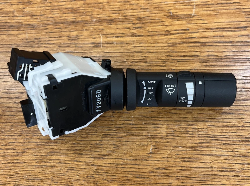 Interruptor combinado de columna limpiaparabrisas Nissan Titan 2004-2007 25260-7Y71a nuevo fabricante de equipos originales Foto 1 de 4