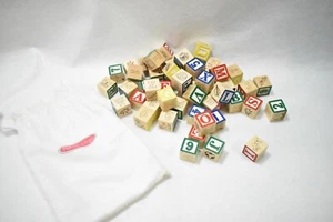 Bloques de madera de Melissa & Doug letras y números - Imagen 1 de 4
