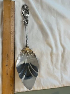 Wallace Sterling Silver Lucerne pattern pie server fish slice 10” - Picture 1 of 4