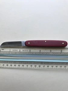 Victorinox Gardening Floral Pocket Swiss Army Knife Stainless Steel Red H13 - Picture 1 of 9