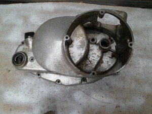 ⭐SUZUKI A100 A 100 RIGHT CLUTCH CARBURETOR ENGINE CASE FREE POST ⭐ - Picture 1 of 4