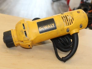 Dewalt kabelgebundenes Schneidwerkzeug (DW660) *gebraucht* kostenloser Versand - Bild 1 von 6