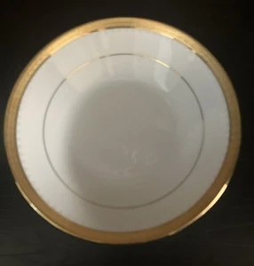 Noritake Metropolitan Gold Soup Bowls Set of (8) Preowned. - Picture 1 of 6