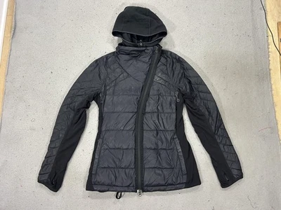 Chaqueta con Capucha Acolchada Aislada Lululemon Negra Para Mujer Pequeña Plumón Asimétrica Foto 1 de 4