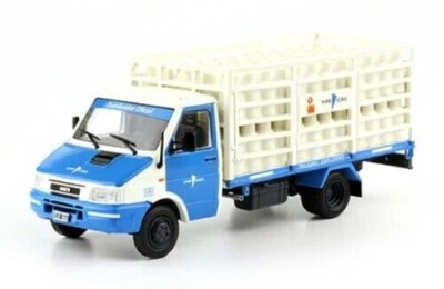 Iveco Daily 2002 YPF Gas Truck Rare Argentina Diecast Car Scale 1:43 + Magazine - Image 1 of 3