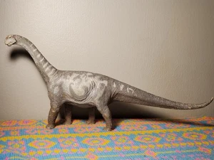 Figura de dinosaurio Safari Ltd CAMARASAURUS 2001 Carnegie coleccionable juguete de dinosaurio de 15" - Imagen 1 de 15