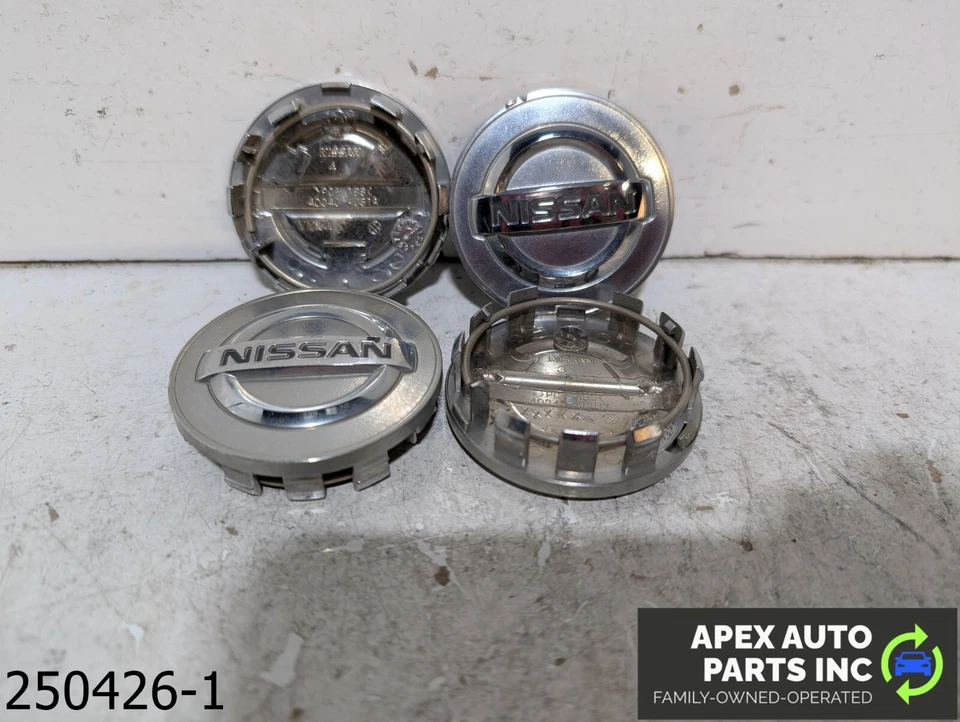 Tapacubos central Nissan Juke 2011-2014 1,6 L 4 ruedas plateado OEM Foto 1 de 4