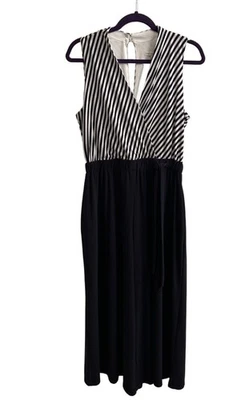 Mono para mujer Sandra Darren azul marino y blanco talla M ropa de resort fiesta de verano Foto 1 de 4