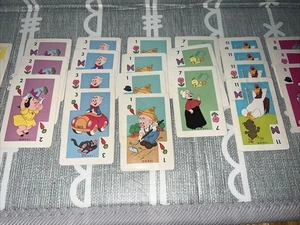 BUGS BUNNY CARD GAME W/ CASE 1966 WHITMAN Replacements Incomplete - Picture 1 of 9
