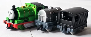 Thomas and Friends TOMY TOMICA TRACKMASTER TRAIN Percy 3 Pcs 2011-2014 - Picture 1 of 4