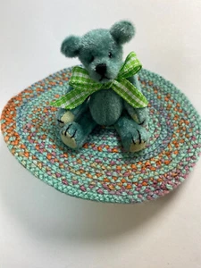 World of Miniature Bears By Theresa Yang Bear w/Braided Rug #5925-R4 Closeout - Picture 1 of 4