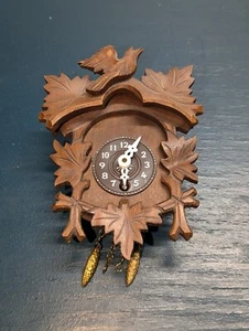Vintage Traditional German Miniature Cuckoo Clock Novelty Engstler Key Wind (At) - Picture 1 of 13