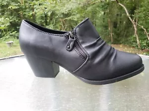 Women's Baretraps Reina Black Faux Leather Casual Dress Shoes Heels Size 8 - Picture 1 of 11