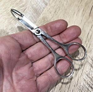 CHRISTOFLE: Interesting Pair Sugar Tongs / Nips 11cm Long, Silver Plated - Picture 1 of 9