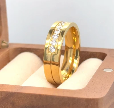 Anillo Regalo Noviembre 6mm Oro Amarillo Titanio Anillo Alto Pulido Circonita Cz Incrustación Banda Foto 1 de 4