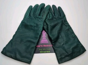 VTG Saks Fifth Avenue Green Italian Luxury Leather Cashmere Lined Gloves Sz 6.5 - Picture 1 of 13