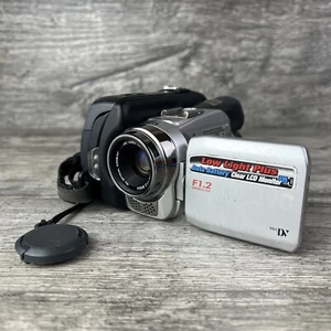 JVC GR-DF550U miniDV Ultra Compact Camcorder 15x Optical Zoom UNTESTED - Picture 1 of 10