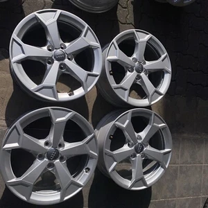 Original Felgensatz Audi Q3 Felgensatz 6,5x17 ET38 83A071497 - Bild 1 von 7