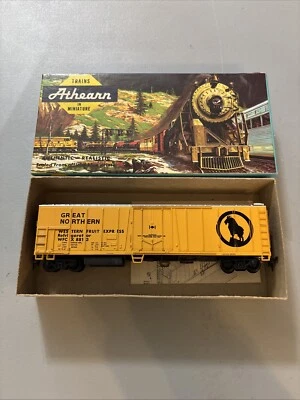Athearn HO GN Great Northern 50' Outside Braced Reefer #8813. 1634. Nice! - Image 1 of 4