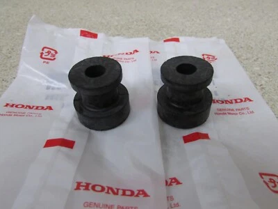 NOS 96-02 HONDA CR80R 03-07 CR85R OEM CAUCHOS DE MONTAJE DEL TANQUE DE COMBUSTIBLE DELANTERO Foto 1 de 2