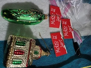 Target Handpainted Glass Pickle Christmas Ornament, 2004 +4 Orn B41-2 - Picture 1 of 8