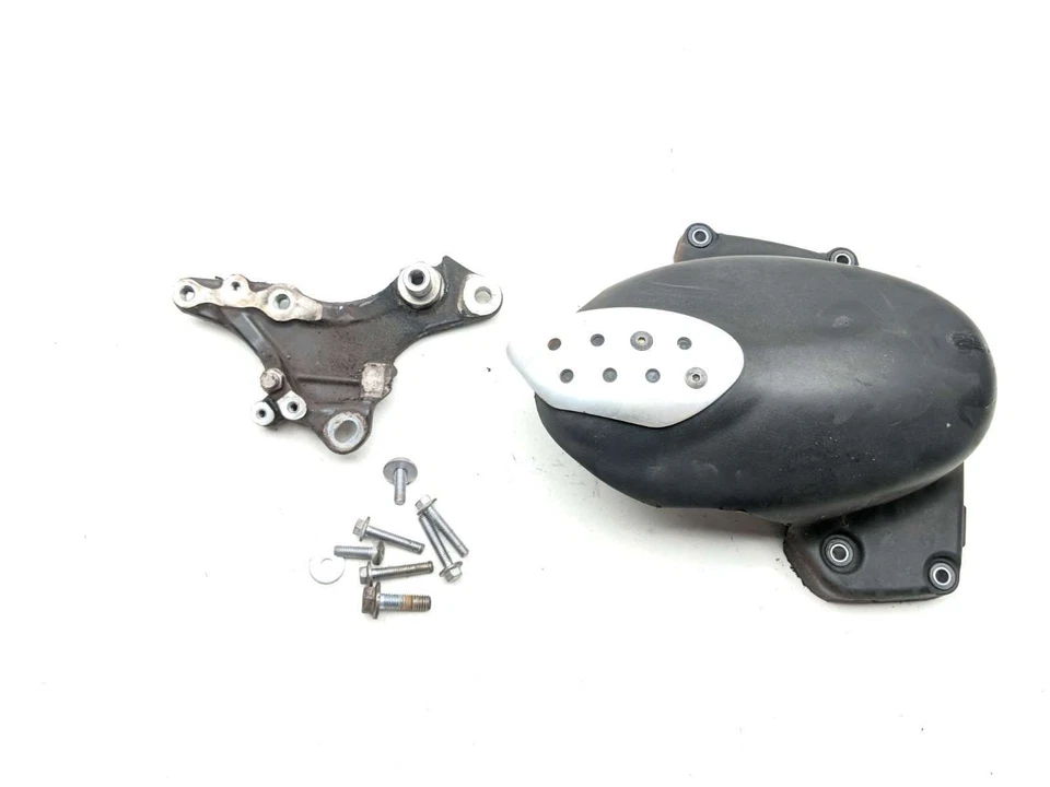 18 Triumph Street Cup Right Engine Sprocket Cover Panel - Imagem 1 de 4